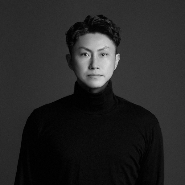 Photographer Munenori Takechi