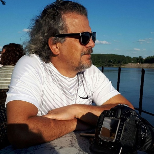 Photographer Özcan Şimşek