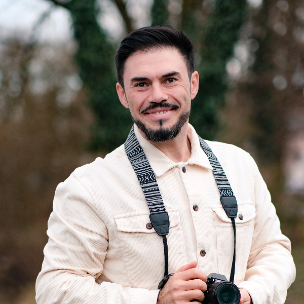 Photographer Francesco Calarota