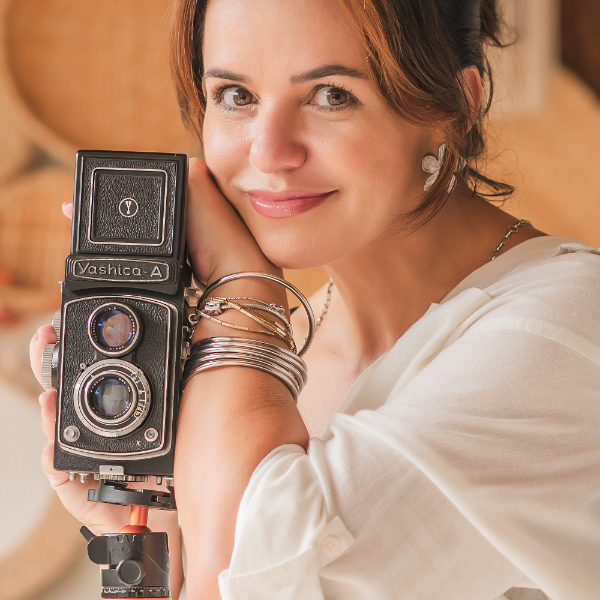 Photographer Tahis Carvalho