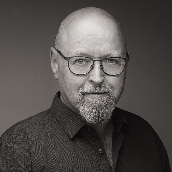 Photographer Barrie Spence