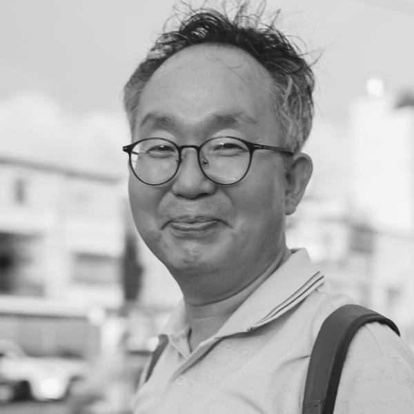 Photographer Weonbae Park