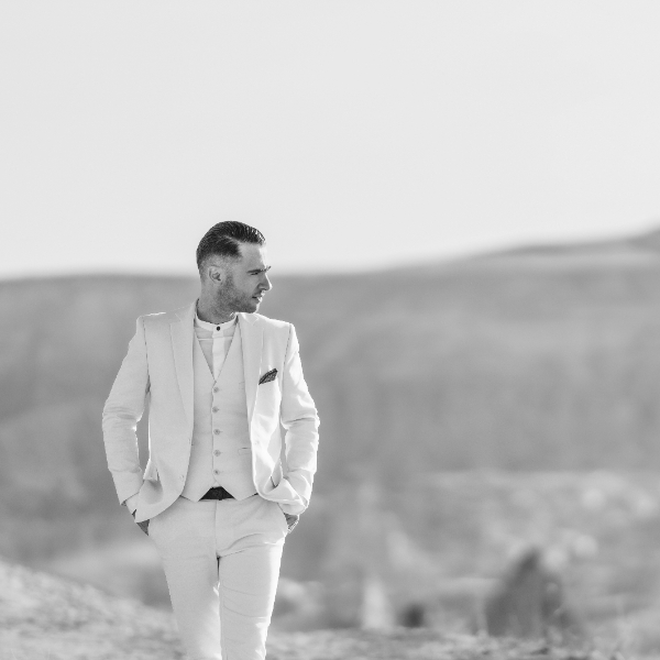 Photographer Antonios Bismpiroulas