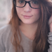 Photographer Mélanie Lagavardan