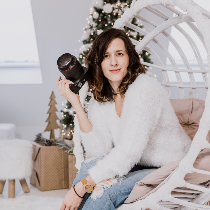 Photographer Eszter Semsei