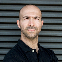 Photographer Hugo Pinheiro