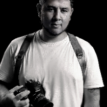 Photographer Ricardo Yamamuro