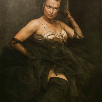 Photographer Nikola Nadazyova