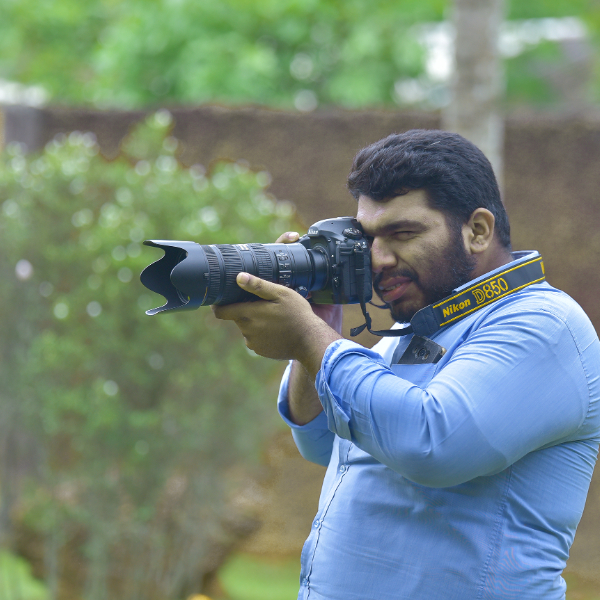 Photographer Naween Aluthge